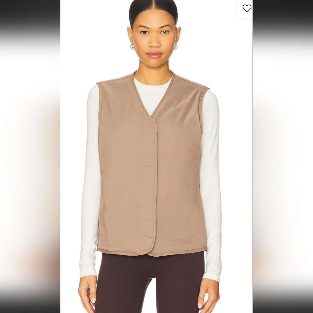 VARLEY LORI REVERSIBLE GILET IN BIRCH/ASH TAUPE - Picture 4 of 9